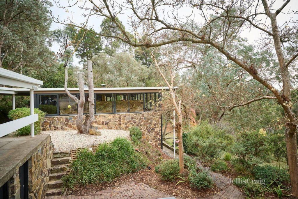 Secret Design Studio's inspection of Robin Boyd's 1962 "Wright House" North Warrandyte - a great example of Australian mid-century modern architecture.